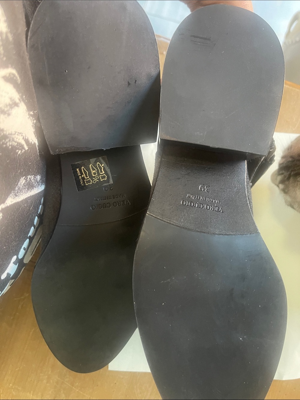 Vero Cuoio /steve Madden ,men /womenwith Smooth suede . Grey/ black ankle boots